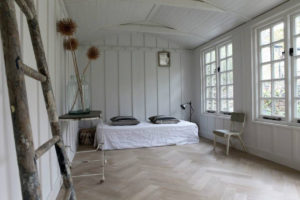 Example of a Timeless Garden Room
