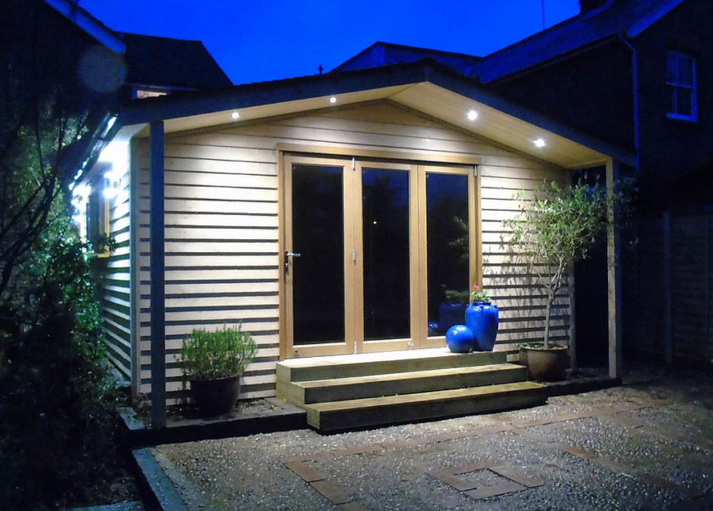 Example of a Miniature Manors garden room.